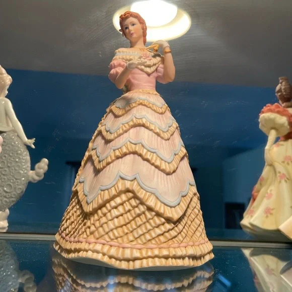 ‘The Belle of the Ball’ Lenox Figurine - Picture 3 of 4